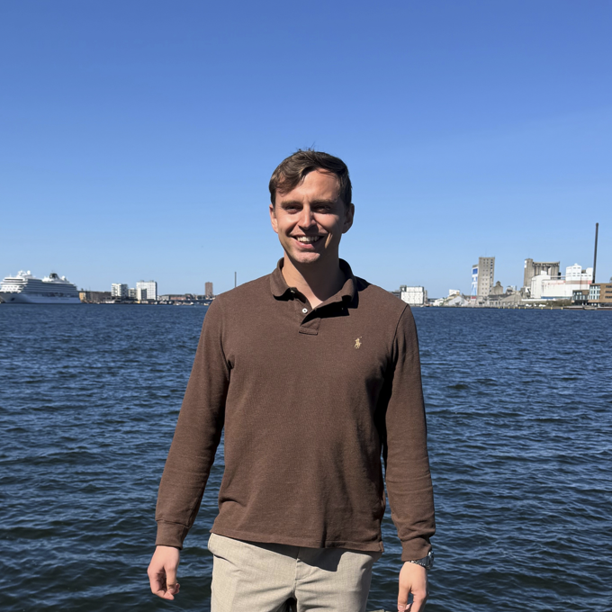 Portræt af Daniel Revsbeck Neergaard